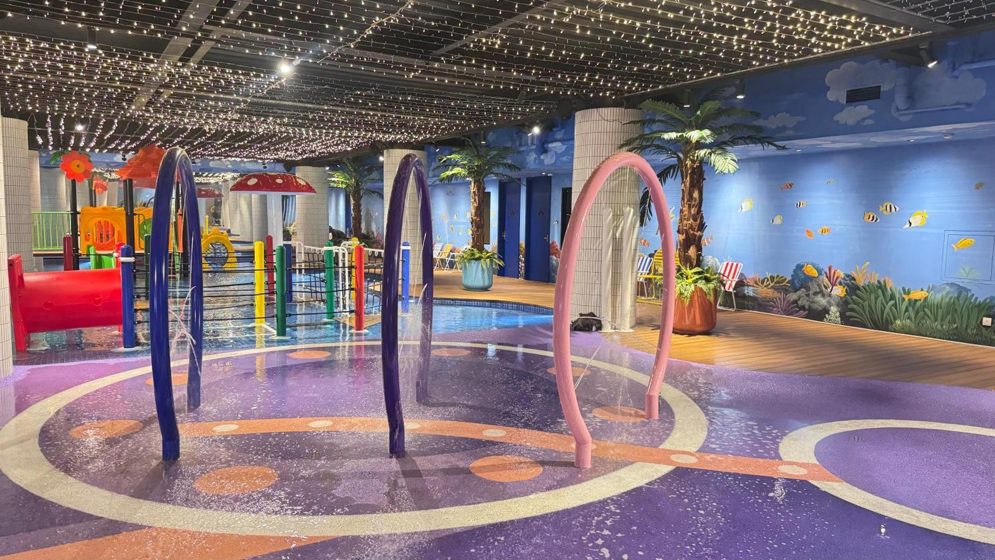 Yellow Bee Resort Cililitan جاكرتا المظهر الخارجي الصورة