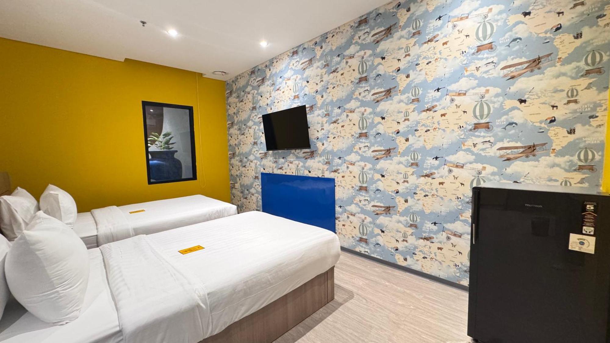 Yellow Bee Resort Cililitan جاكرتا المظهر الخارجي الصورة