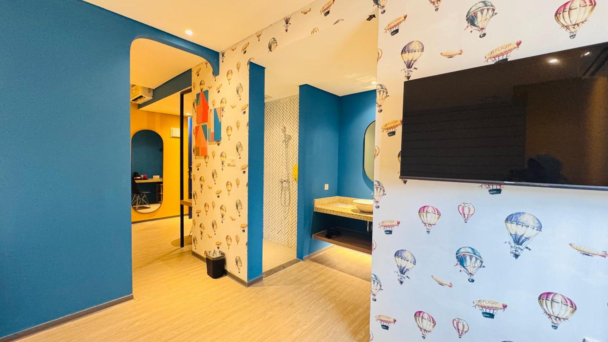 Yellow Bee Resort Cililitan جاكرتا المظهر الخارجي الصورة
