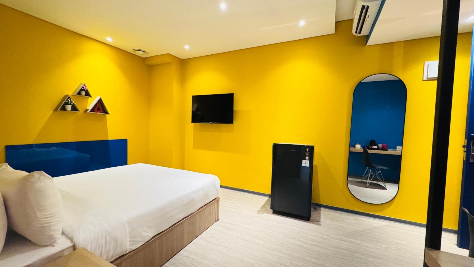 Yellow Bee Resort Cililitan جاكرتا المظهر الخارجي الصورة