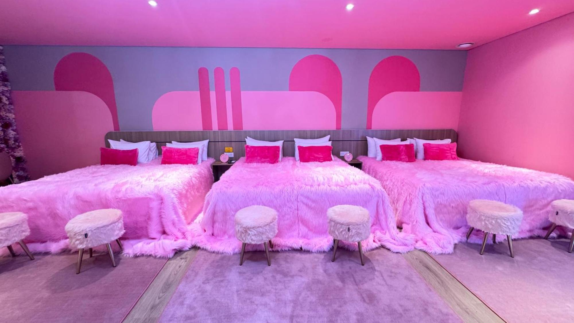 Yellow Bee Resort Cililitan جاكرتا المظهر الخارجي الصورة