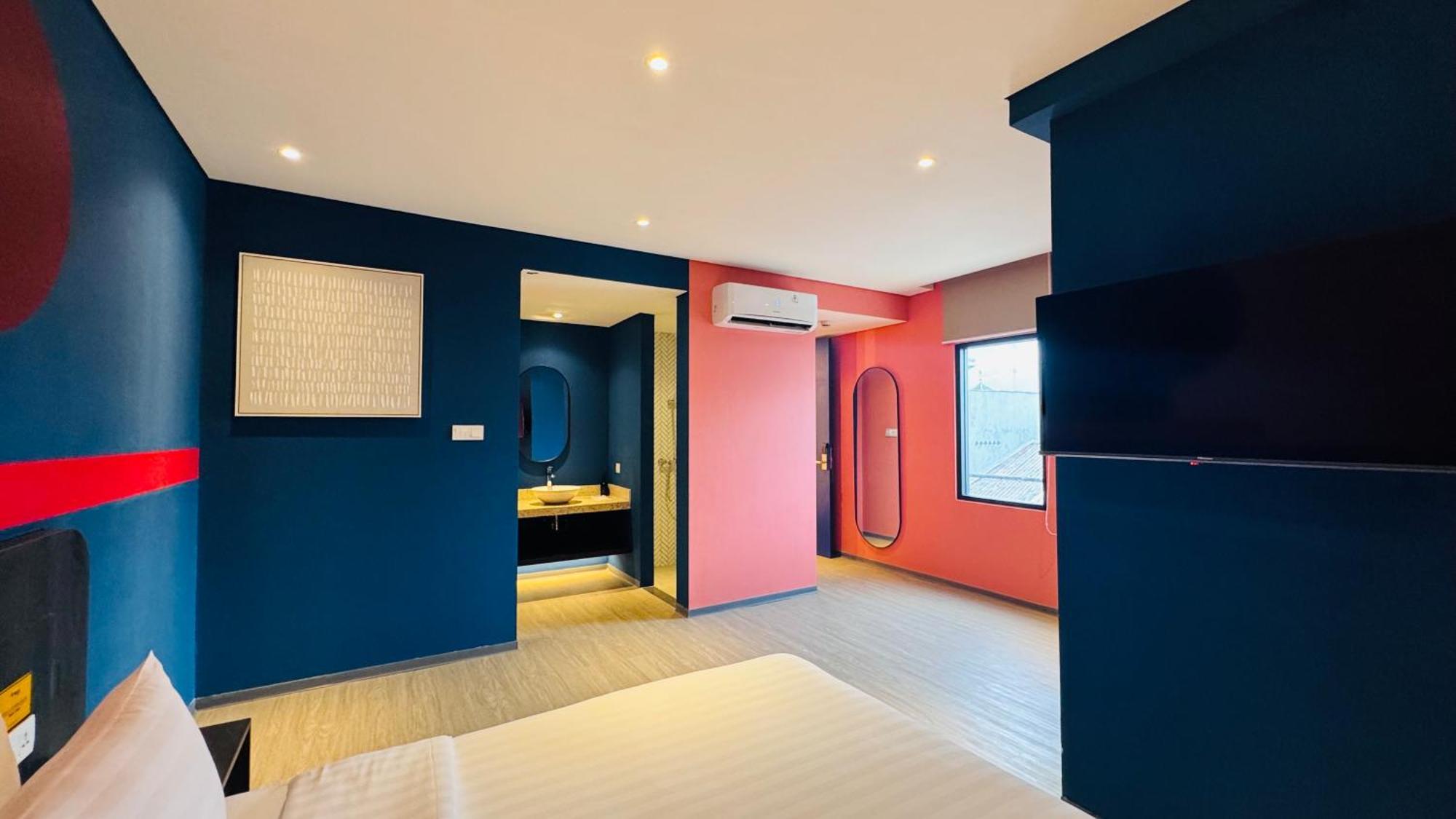 Yellow Bee Resort Cililitan جاكرتا المظهر الخارجي الصورة