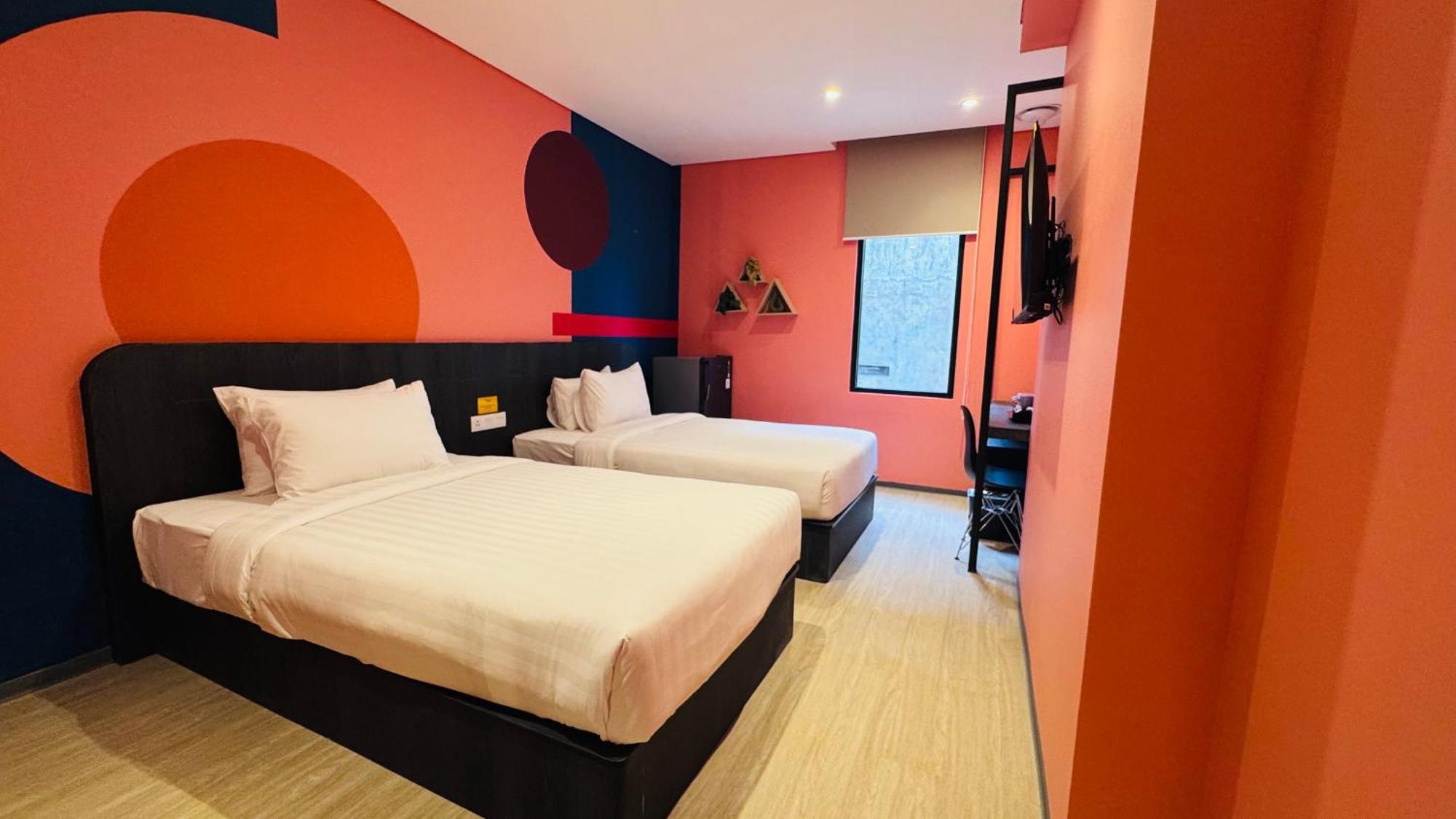 Yellow Bee Resort Cililitan جاكرتا المظهر الخارجي الصورة