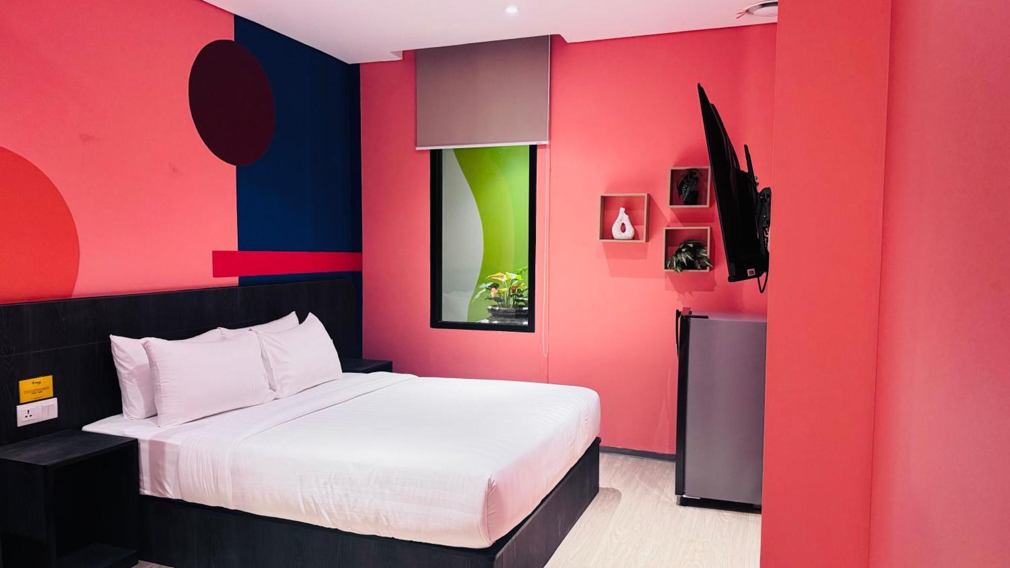 Yellow Bee Resort Cililitan جاكرتا المظهر الخارجي الصورة