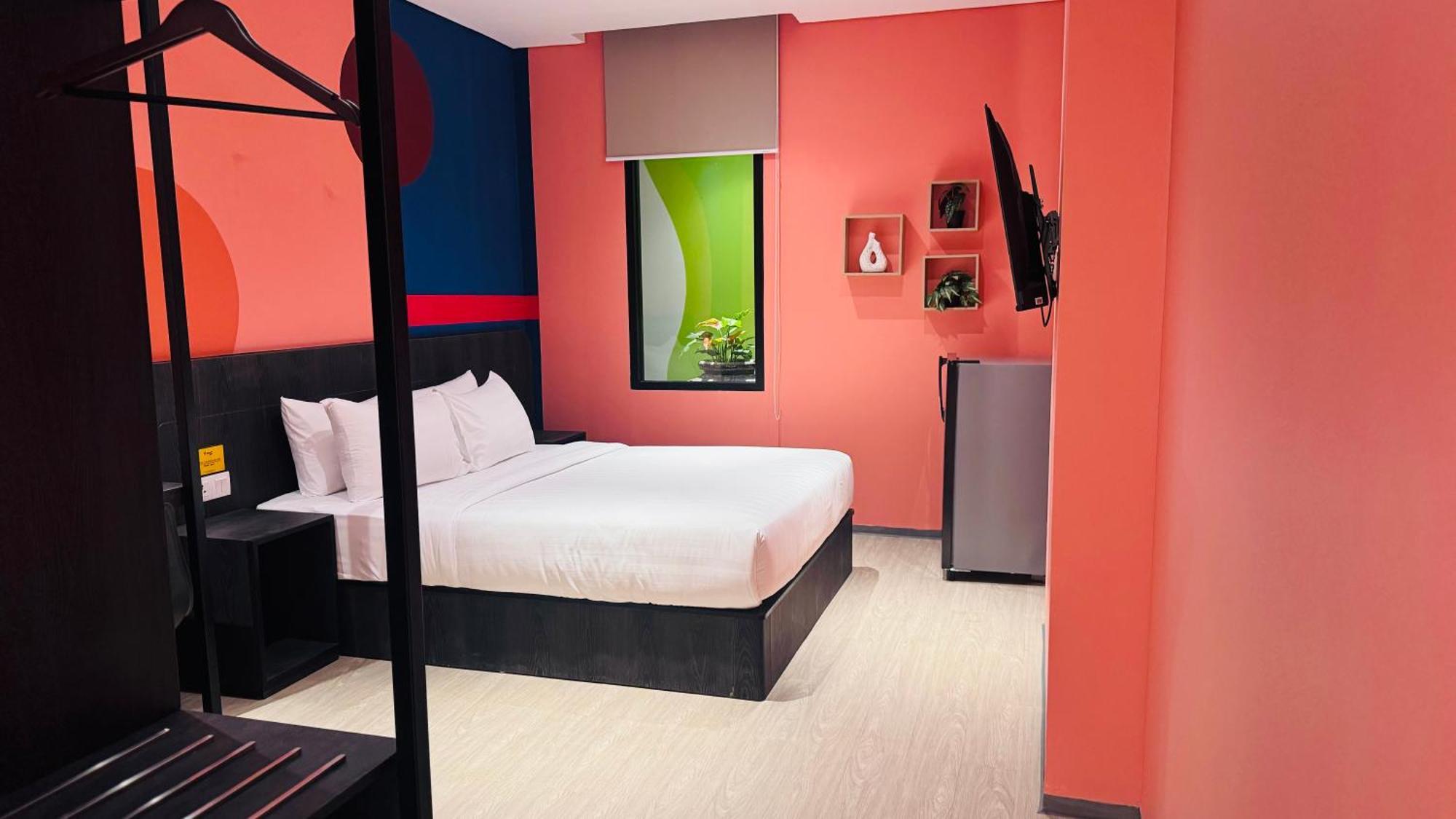 Yellow Bee Resort Cililitan جاكرتا المظهر الخارجي الصورة